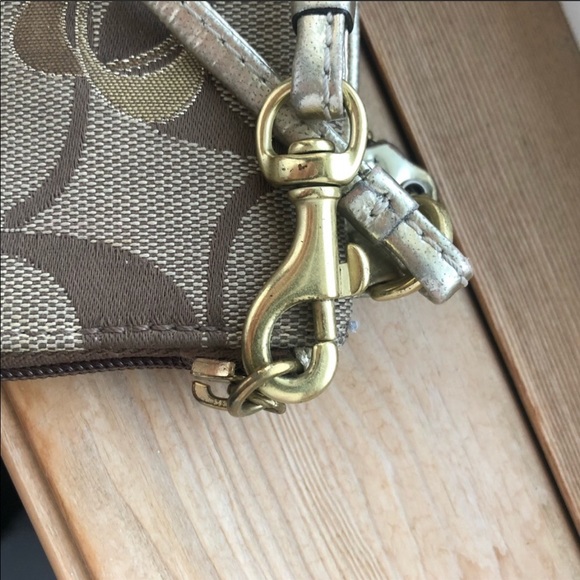 Coach Wallet - Picture 4 of 9